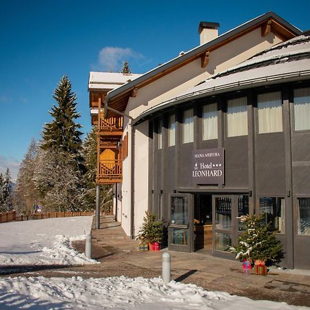 Hotel Leonard Нова-Поненте Экстерьер фото