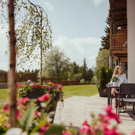 Hotel Leonard Нова-Поненте Экстерьер фото